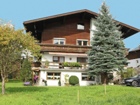 Spacious Apartment in Stumm Tyrol with Balcony, Stumm